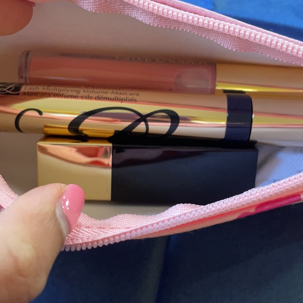 Makeup Set - Picture 4 of 7